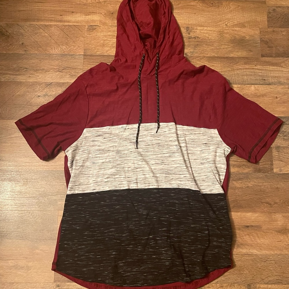 Short sleeved hoody